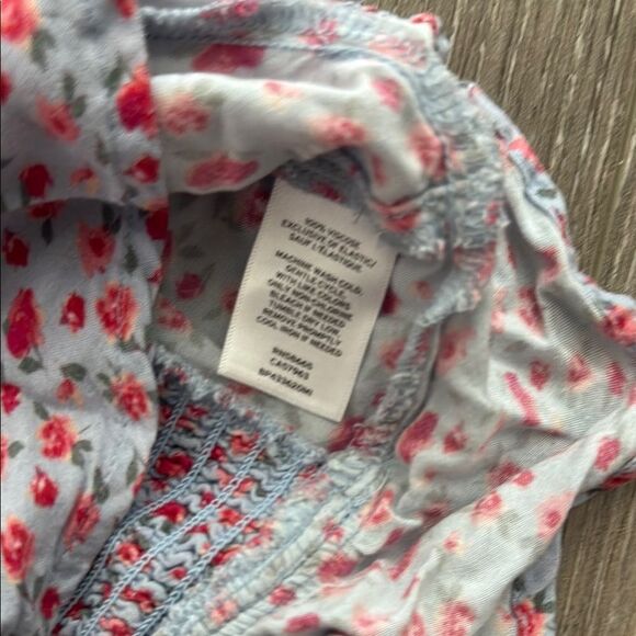 Floral Print Women's Top - Picture 2 of 3